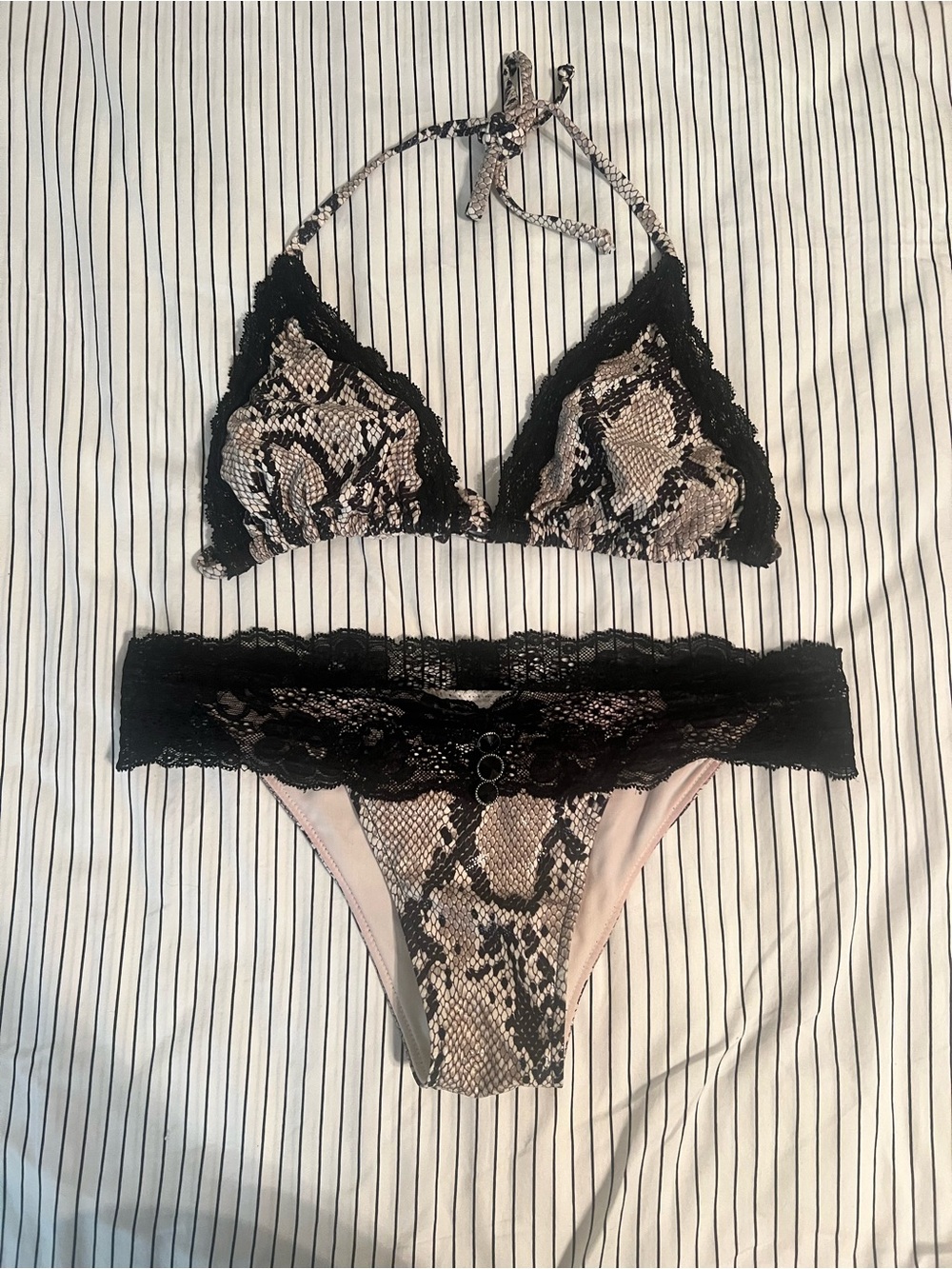 Beach Bunny Rare Lace-Trim Black/Taupe Snake Print Bikini Set (Top XL, Bottom M)